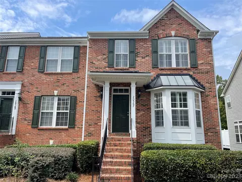 20567 Harbor View Dr, Cornelius, NC 28031