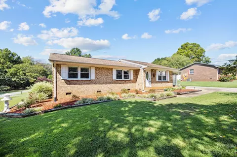 105 Donna Ave, Gastonia, NC 28052