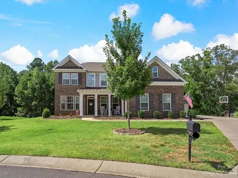 1985 Outer Cove Ln, York, SC 29745