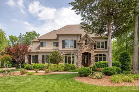 13520 Evening Primrose Dr, Davidson, NC 28036