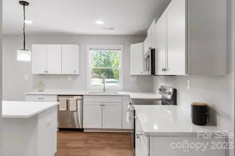 703 1st St, Cherryville, NC 28021 photo 9