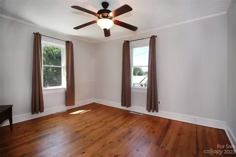 137 Winfield St, Canton, NC 28716 photo 7