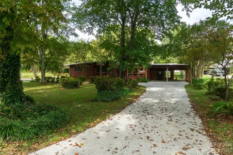 105 Simms St, Columbus, NC 28722 photo 34
