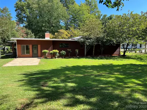 105 Simms St, Columbus, NC 28722 photo 40