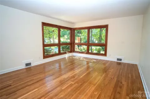 105 Simms St, Columbus, NC 28722 photo 18