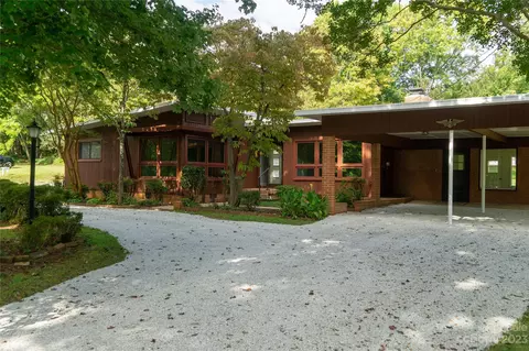 105 Simms St, Columbus, NC 28722 photo 2