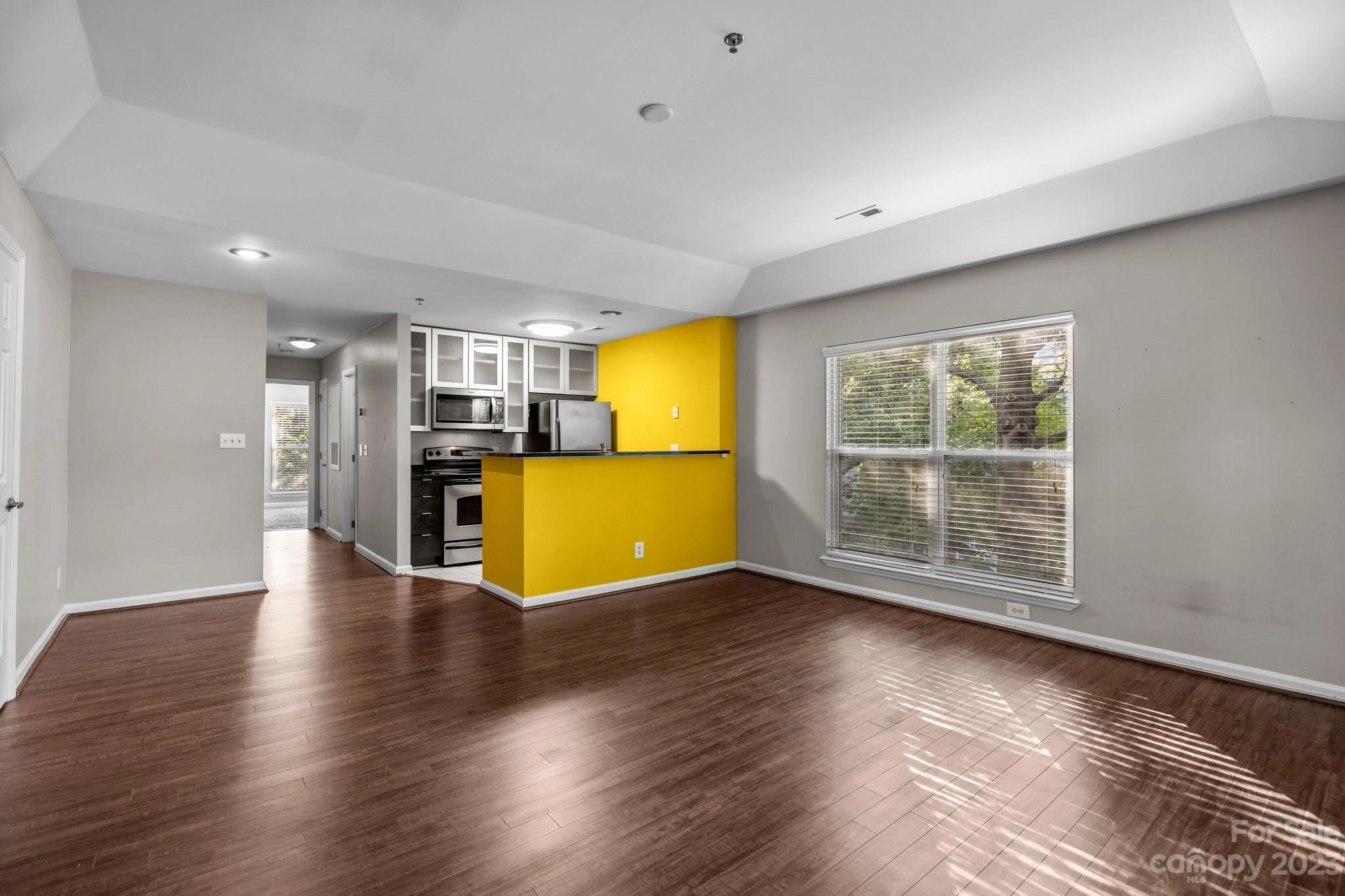 521 Graham 3f St Unit 3F  