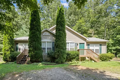 153 Whitaker A B Rd #A & B, Fairview, NC 28730