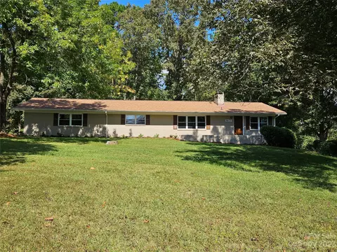 4677 Club View Dr, Concord, NC 28025