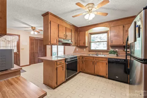 210 Springview Dr, Locust, NC 28097 photo 8