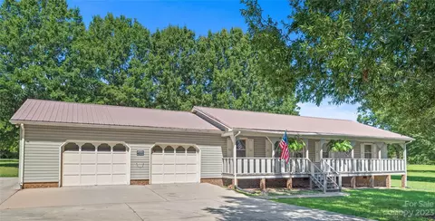 210 Springview Dr, Locust, NC 28097