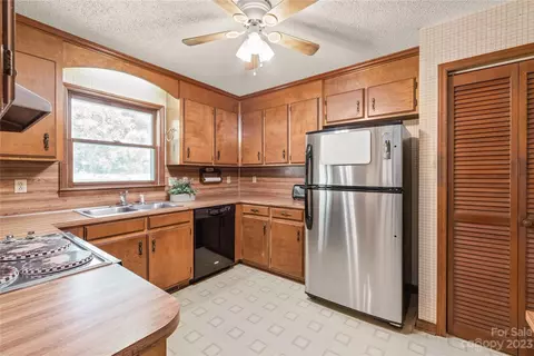 210 Springview Dr, Locust, NC 28097 photo 7