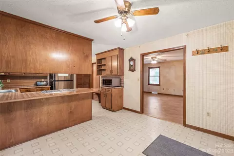 210 Springview Dr, Locust, NC 28097 photo 9