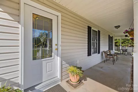 700 Pinehaven Cir, Clover, SC 29710 photo 6