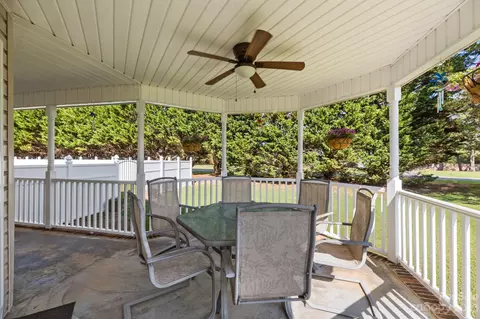 700 Pinehaven Cir, Clover, SC 29710 photo 7