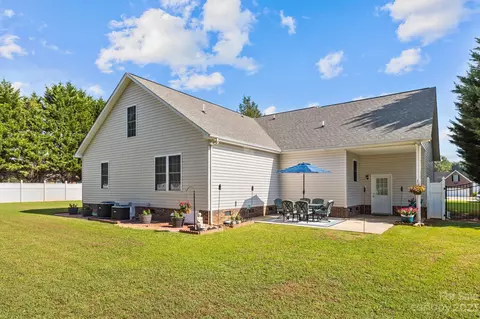 700 Pinehaven Cir, Clover, SC 29710 photo 48