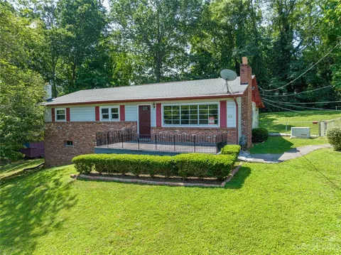 49 Yale St, Asheville, NC 28806
