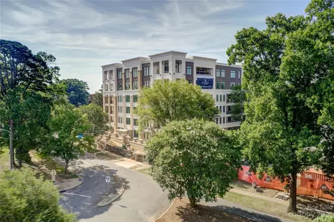 130 Cherokee 106 Rd #106, Charlotte, NC 28207