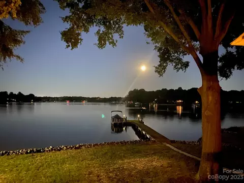 191 Crystal Cir, Mooresville, NC 28117