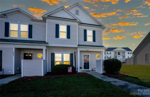 4041 Center Place Dr, Harrisburg, NC 28075