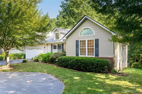 108 Silk Tree Ln, Asheville, NC 28803