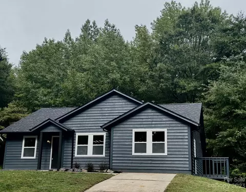 622 Pennwood Ln, Charlotte, NC 28215