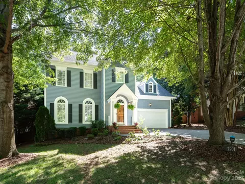 7901 Red Oaks Trl, Waxhaw, NC 28173