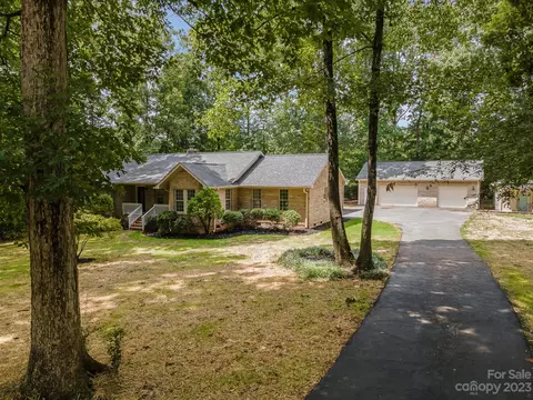 5101 Carden Dr, Charlotte, NC 28227