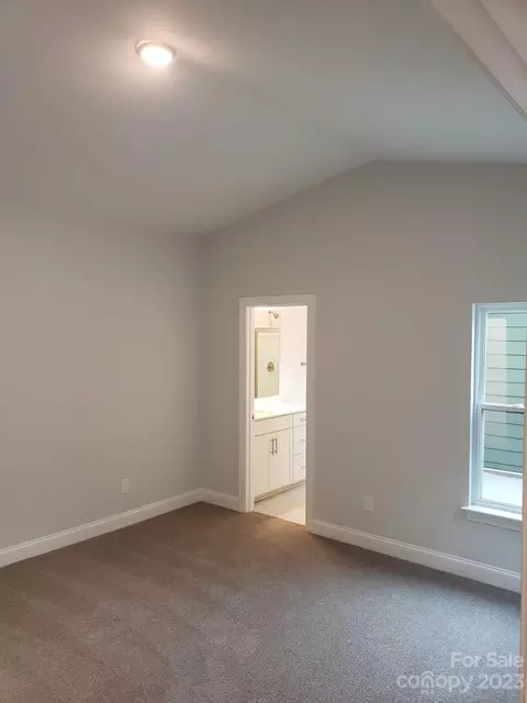 1807 Edgewater Nw Dr NW, Conover, NC 28613 photo 8