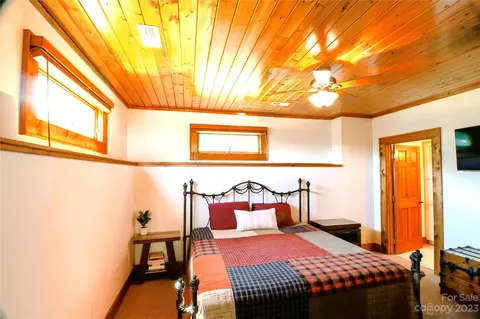 419 Panoramic Loop, Maggie Valley, NC 28751 photo 20