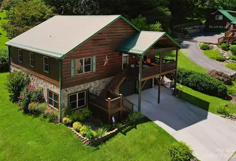 419 Panoramic Loop, Maggie Valley, NC 28751