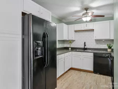 40 Conner Rd, Candler, NC 28715 photo 9