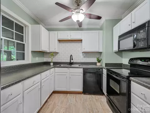 40 Conner Rd, Candler, NC 28715 photo 10
