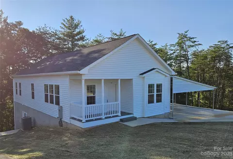 164 Wilson Farm Rd, Weaverville, NC 28787
