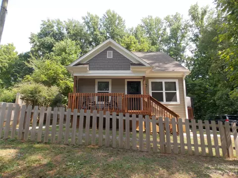 411 Jackson St, Fort Mill, SC 29715