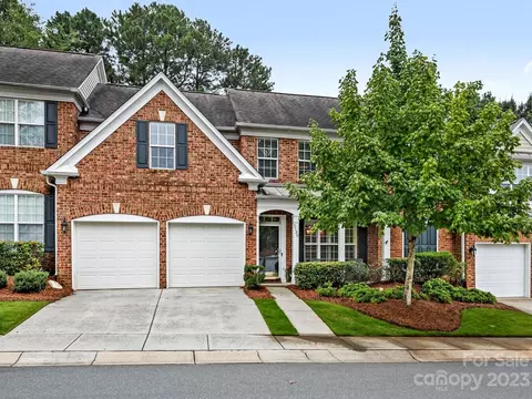 5130 Amherst Trail Dr, Charlotte, NC 28226