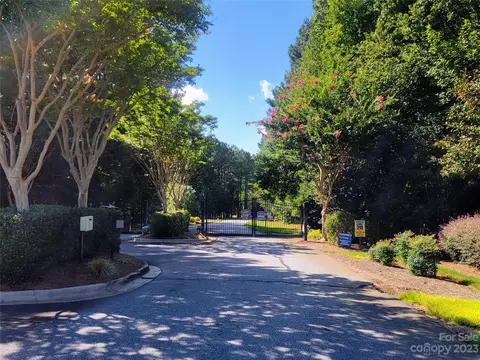 5109 Pelican Pt, Denver, NC 28037