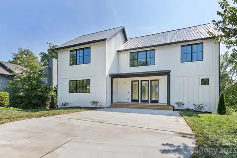 16 Malvern Walk, Asheville, NC 28806