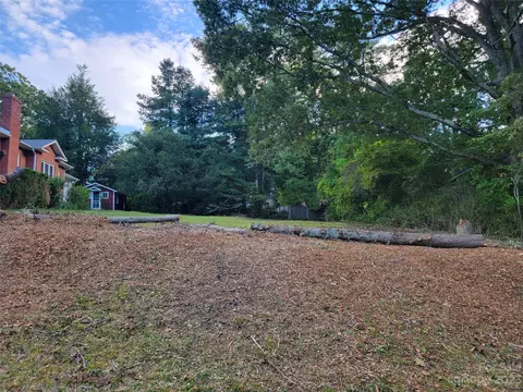 83 White Oak 2 Rd #2, Arden, NC 28704
