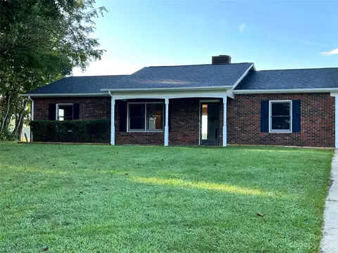 3324 Primrose 36 Ct #36, Hudson, NC 28638