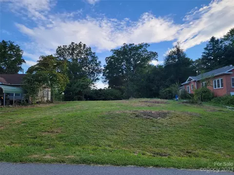 87 White Oak 4 Rd #4, Arden, NC 28704