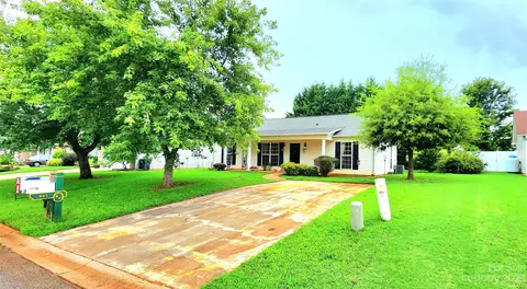 321 Split Oak Ln, Inman, SC 29349 photo 5