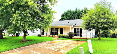 321 Split Oak Ln, Inman, SC 29349 photo 4