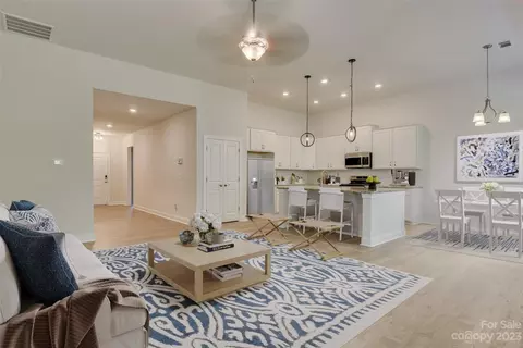 3735 Berry Dr, Terrell, NC 28682