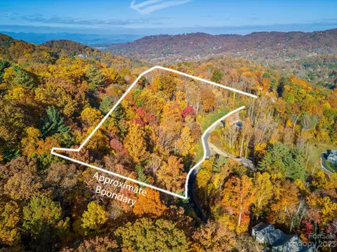 Longspur Lane, Asheville, NC 28804