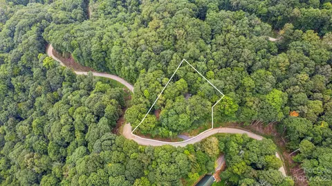 509 Phacelia Ln, Mars Hill, NC 28754 photo 2