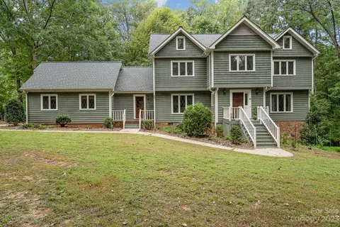 9428 White Hemlock Ln, Charlotte, NC 28270