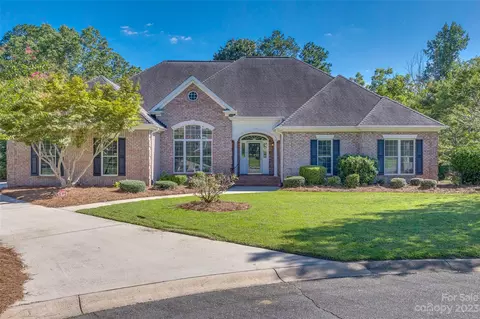 1136 Setter Ln, Concord, NC 28025