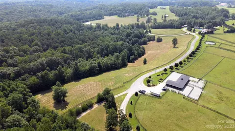 Blackwood Road, Columbus, NC 28722