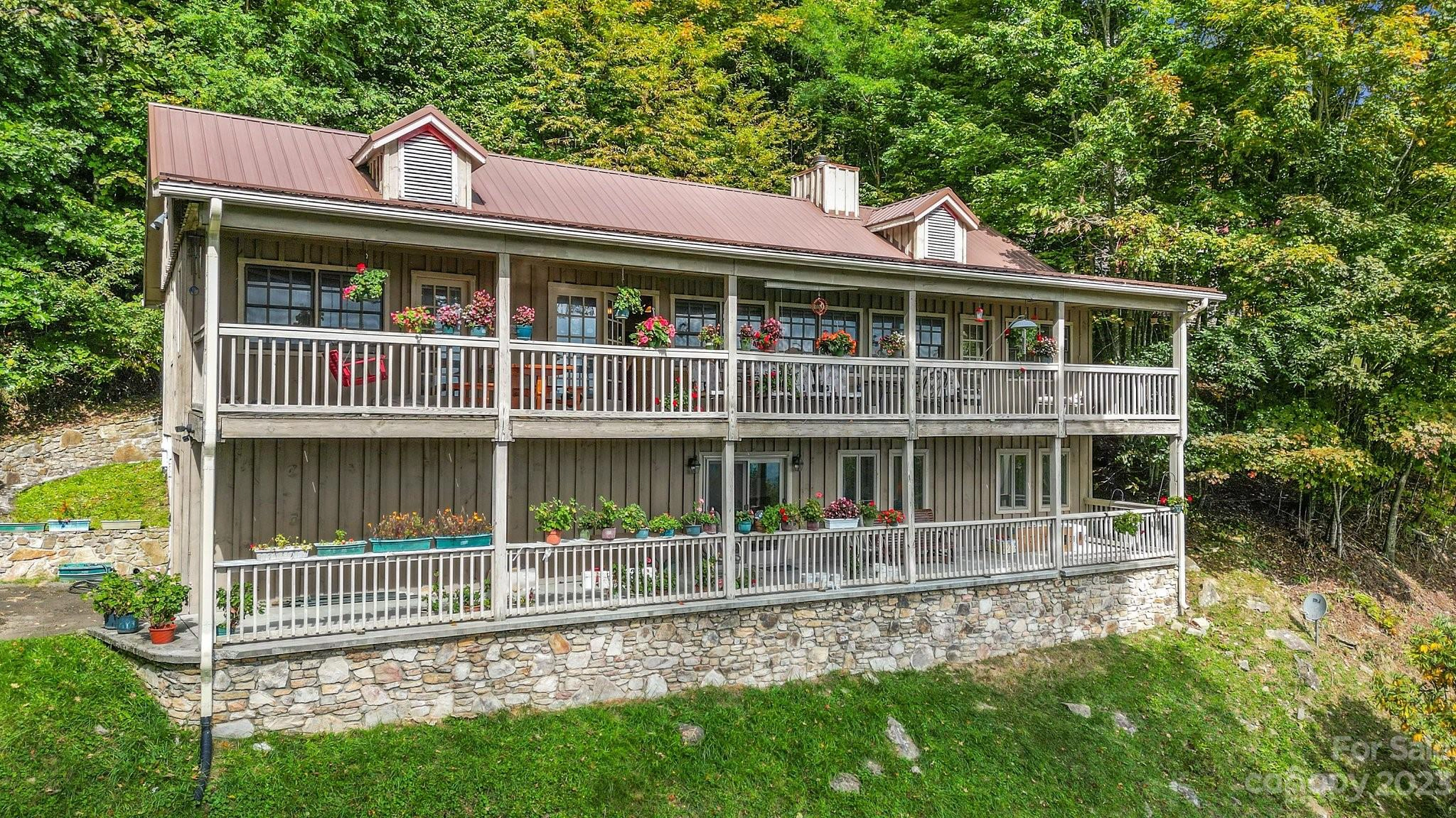 322 Goldenleaf 7677 Rd Unit 7677  